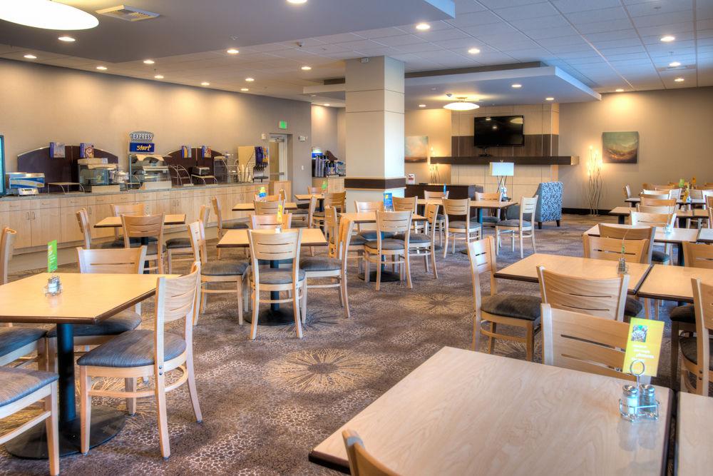 Hilton Garden Inn Tacoma Downtown Dış mekan fotoğraf
