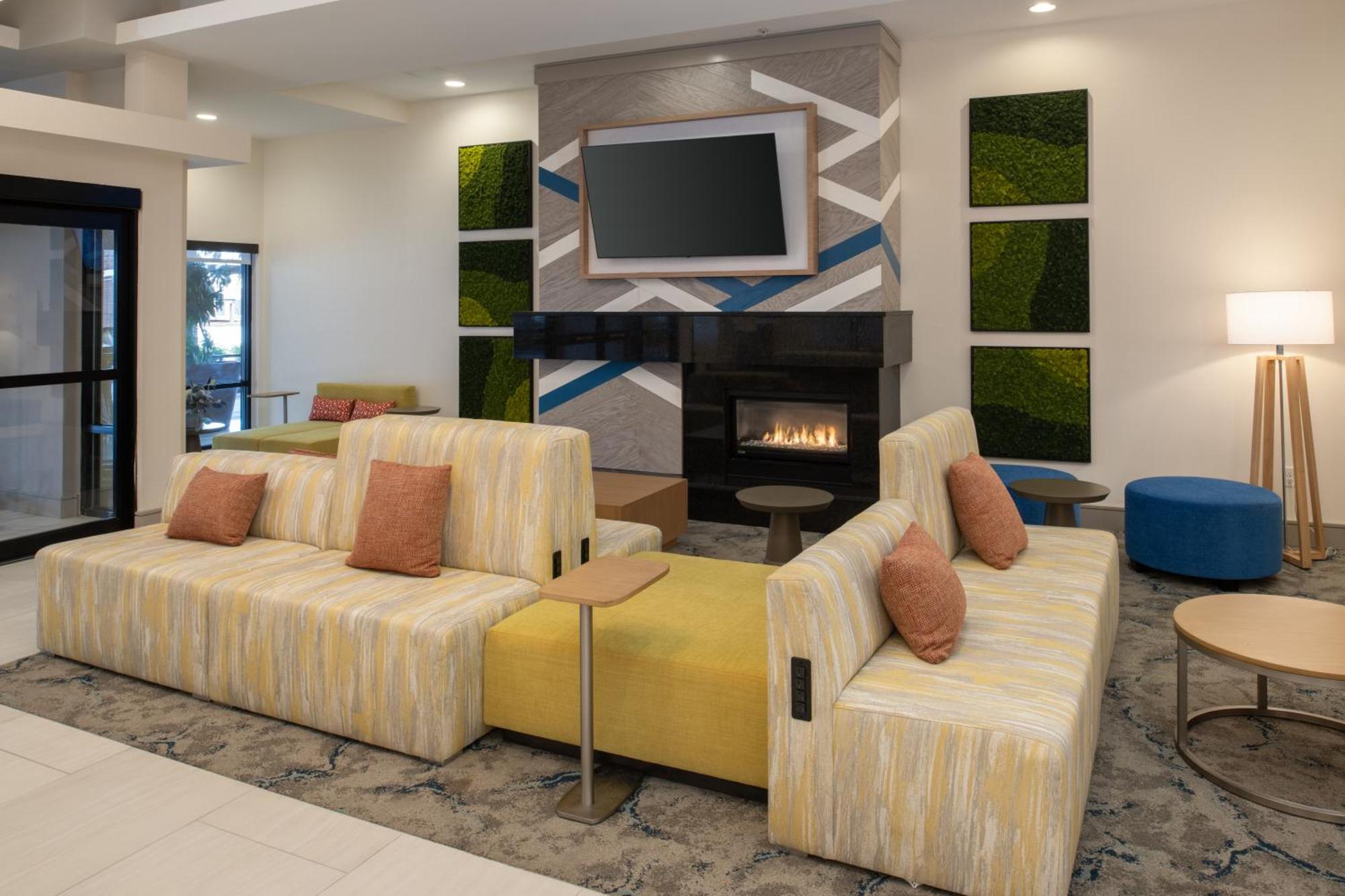 Hilton Garden Inn Tacoma Downtown Dış mekan fotoğraf
