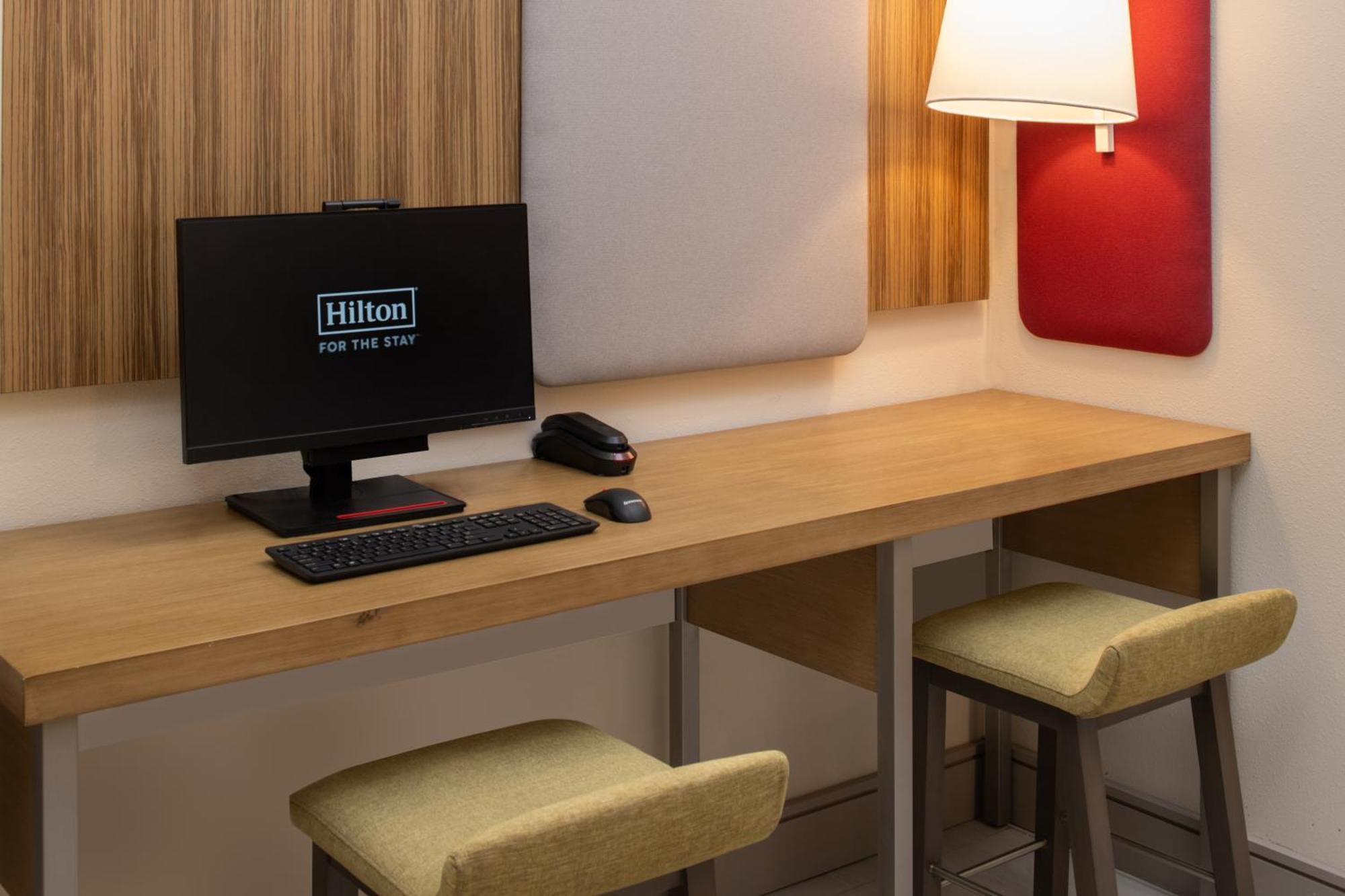 Hilton Garden Inn Tacoma Downtown Dış mekan fotoğraf